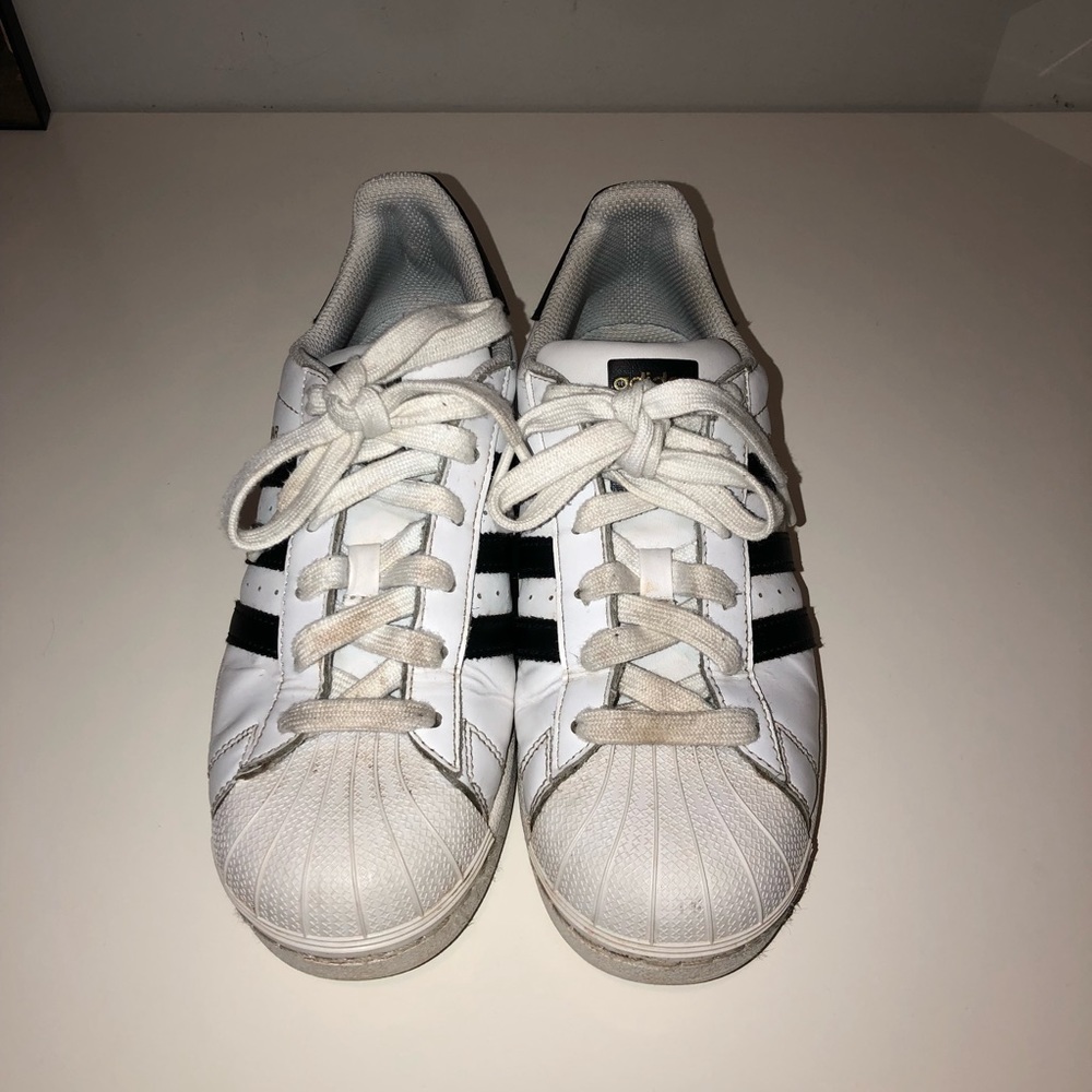 Adidas Superstar Sneakers